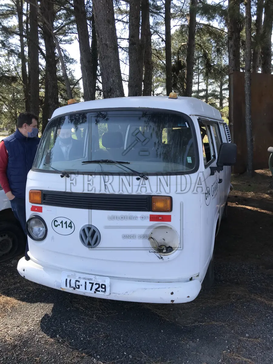 LOTE 008 - VW/Kombi, cor branca, ano 2003, placas ILG1729