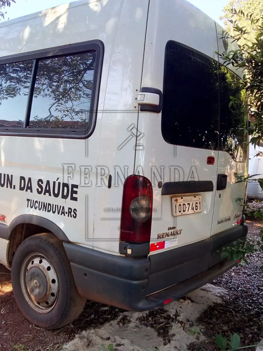 LOTE 002 - Veículo Renault/Master Bus 16