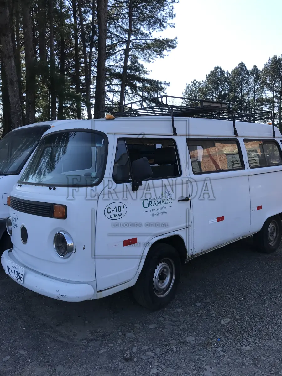 LOTE 007 - VW/Kombi, cor branca, ano 2003, placas IKY1356