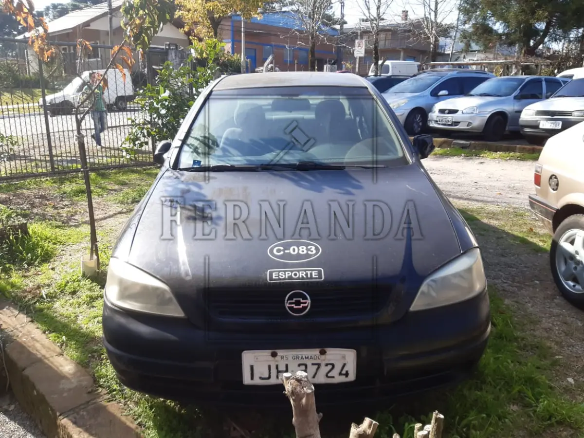 LOTE 002 - GM  Astra GL 1.8 MPFI, cor preta, ano 1999, placa IJH 3724.