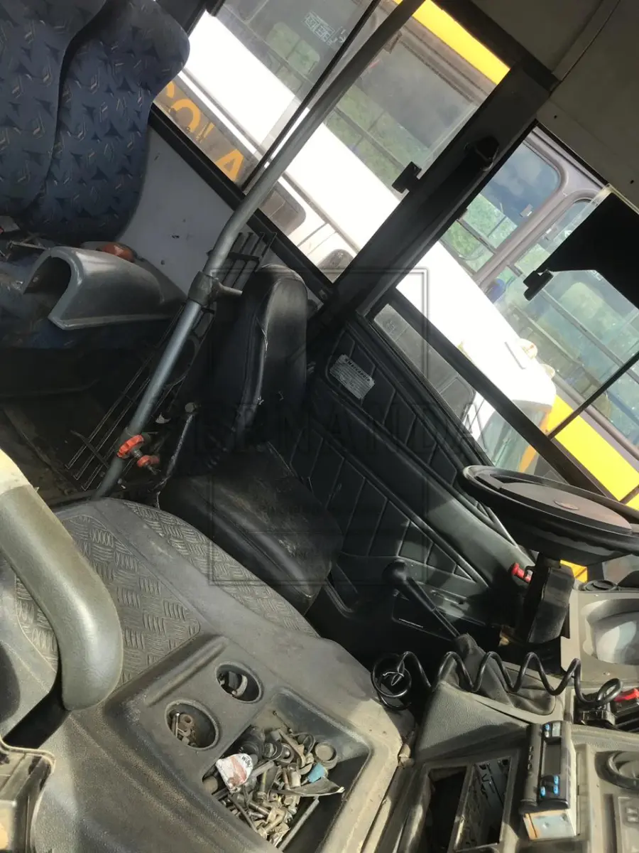 LOTE 006 - Um veículo ônibus Marcopolo/ Volare, V8 ON, 28pas, ano 2008
