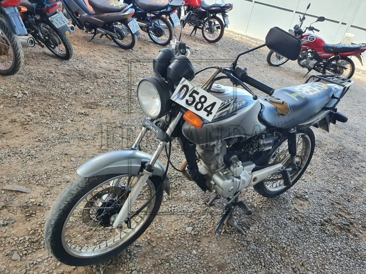 LOTE 0584