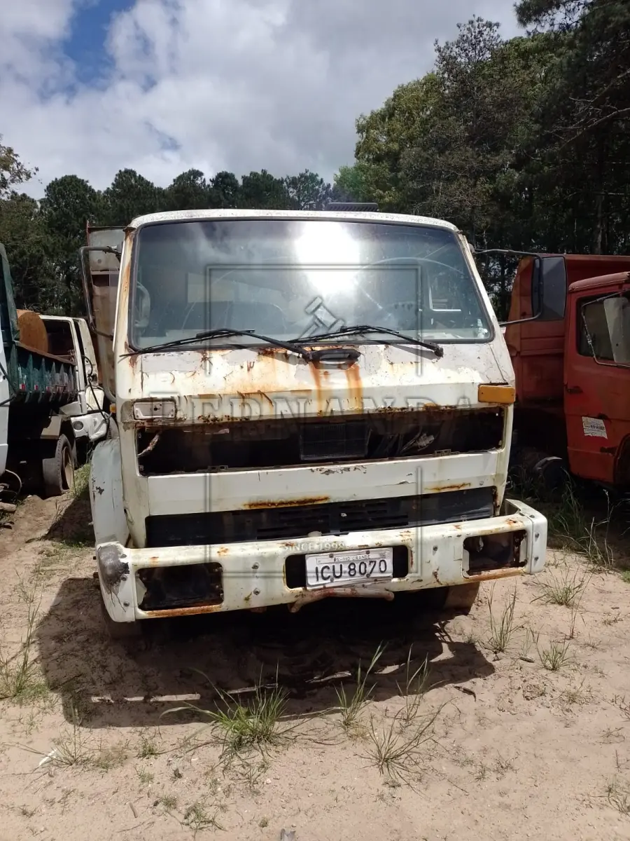LOTE 070 - VW/14150 ,1994/1995 Placa ICU-8070. Avaliado em R$ 150,00.