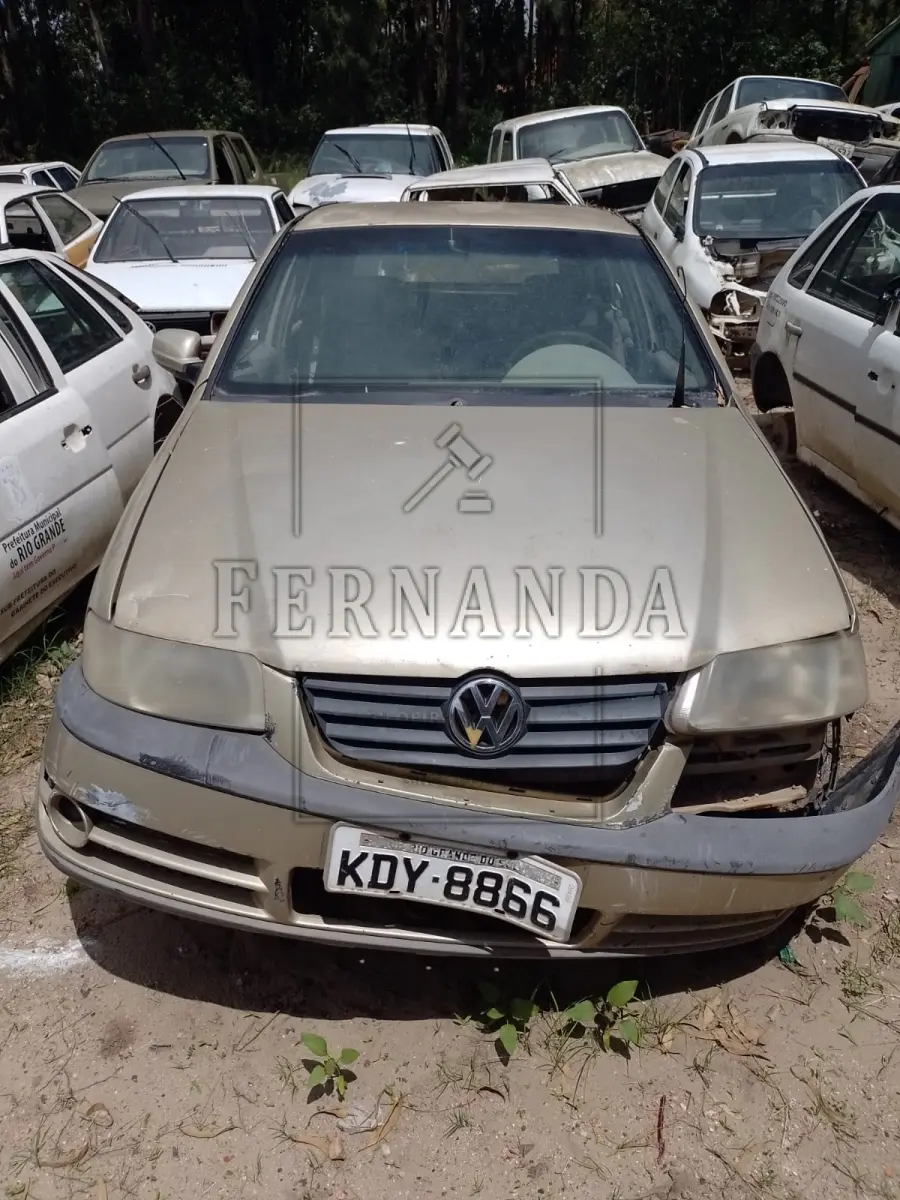 LOTE 043 - VW/GOL 16V 2000/2000, Placa KDY-8866. Avaliado em R$ 30,00.