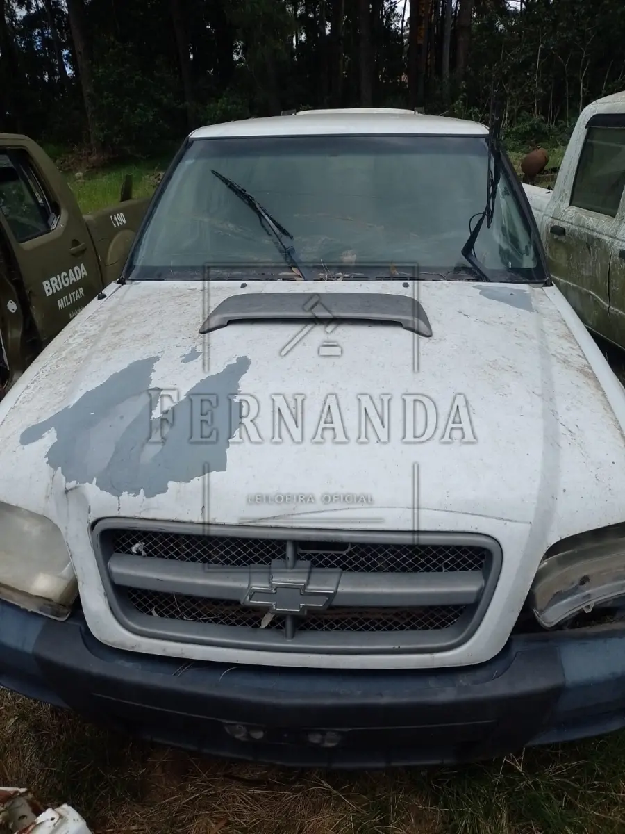 LOTE 029 - S10 CHEVROLET/GM COLINA2011/2011,Placa ISL9536. Avaliado em R$ 100,00.veic