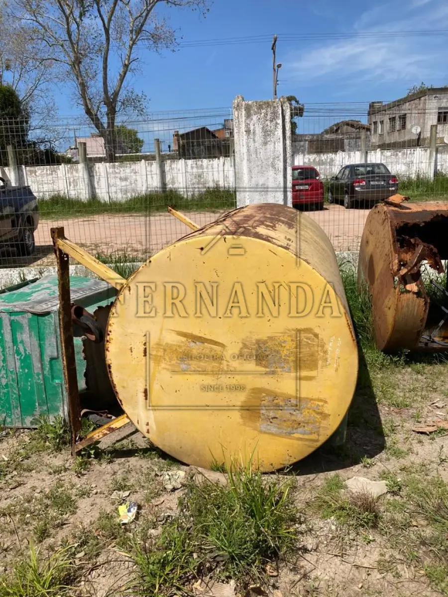 LOTE 022 - SUCATA  Patrimônio: 25531,78386,78387, 78388,78389,78390, 78391,78392 e 78393. Avaliados em R$ 100,00.