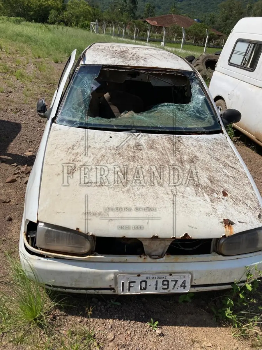 LOTE 001 - Volkswagen Parati CLI, Ano/Modelo 1996, Placa: IFQ-1974 . Avaliado em R$ 800,00.