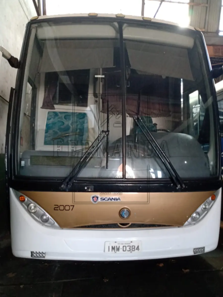 LOTE 053 - Ônibus Scania/ Induscar GIR K94, ano/modelo 2005/2006, placa INW0384. Avaliado em R$ 58.000,00. VEÍCULO COM MULTA DE 1.623,62.