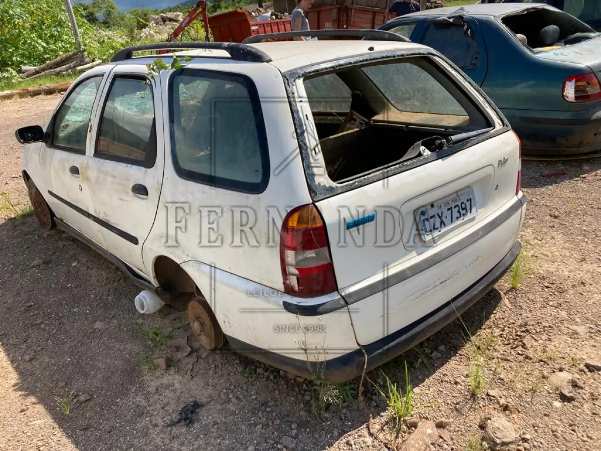 LOTE 013 - Palio Weekend EX 1.3 . Avaliado em R$ 800,00.