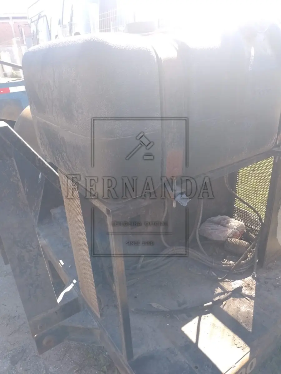LOTE 012 - Maquina capinadeira a fogo. Avaliada em R$ 400,00.