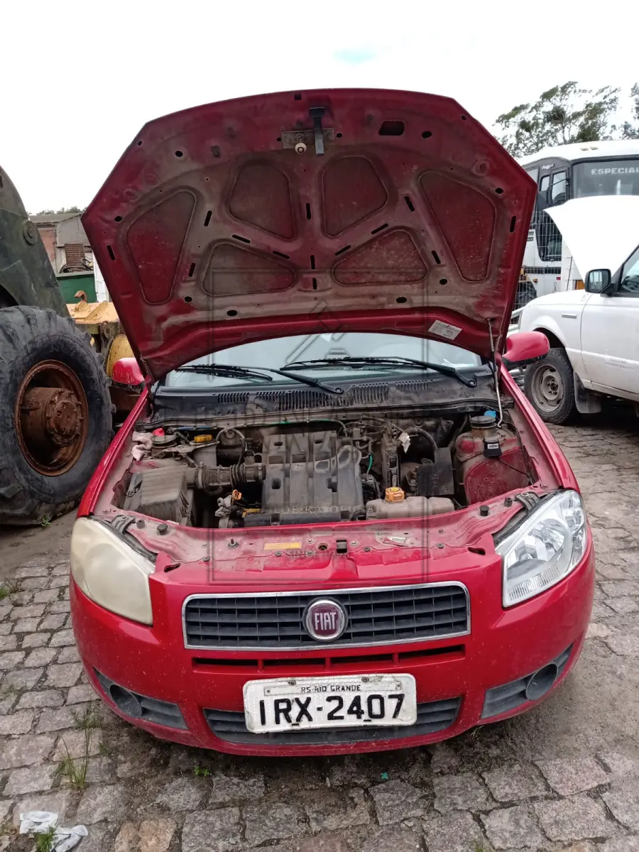 LOTE 058 - Veículo Fiat Siena EL Flex, ano/modelo 2011/2011, placa IRX2407. Avaliado em R$ 3.000,00.