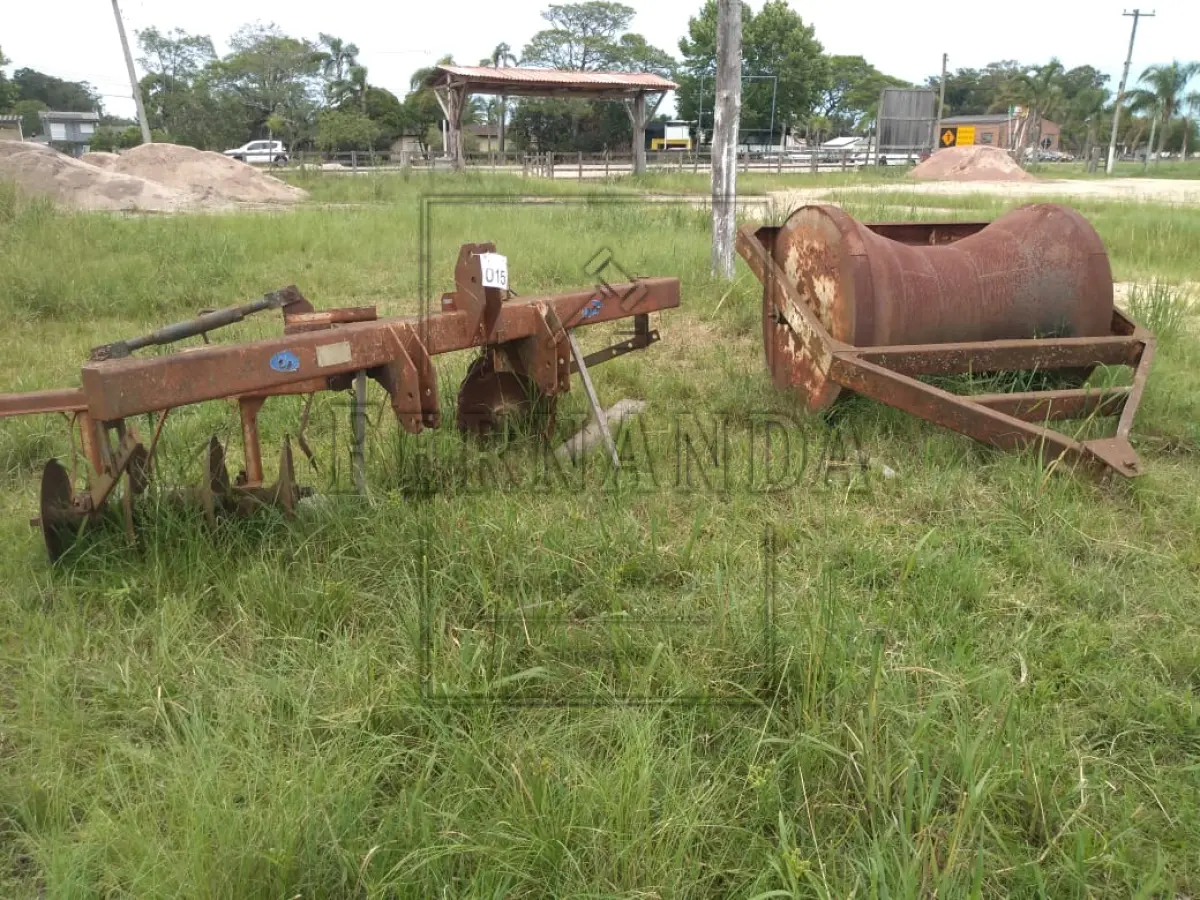 LOTE 015 - Entaipadeira KLR TH8, 02 pontos. Avaliada em R$260,00.