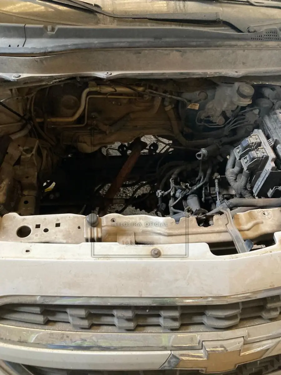 LOTE 003 - Veículo Spin placa IXQ7494, ano/modelo 2016/2016, Chev/Spin 1.8 L ATLTZ, sem motor. Avaliado em R$800,00