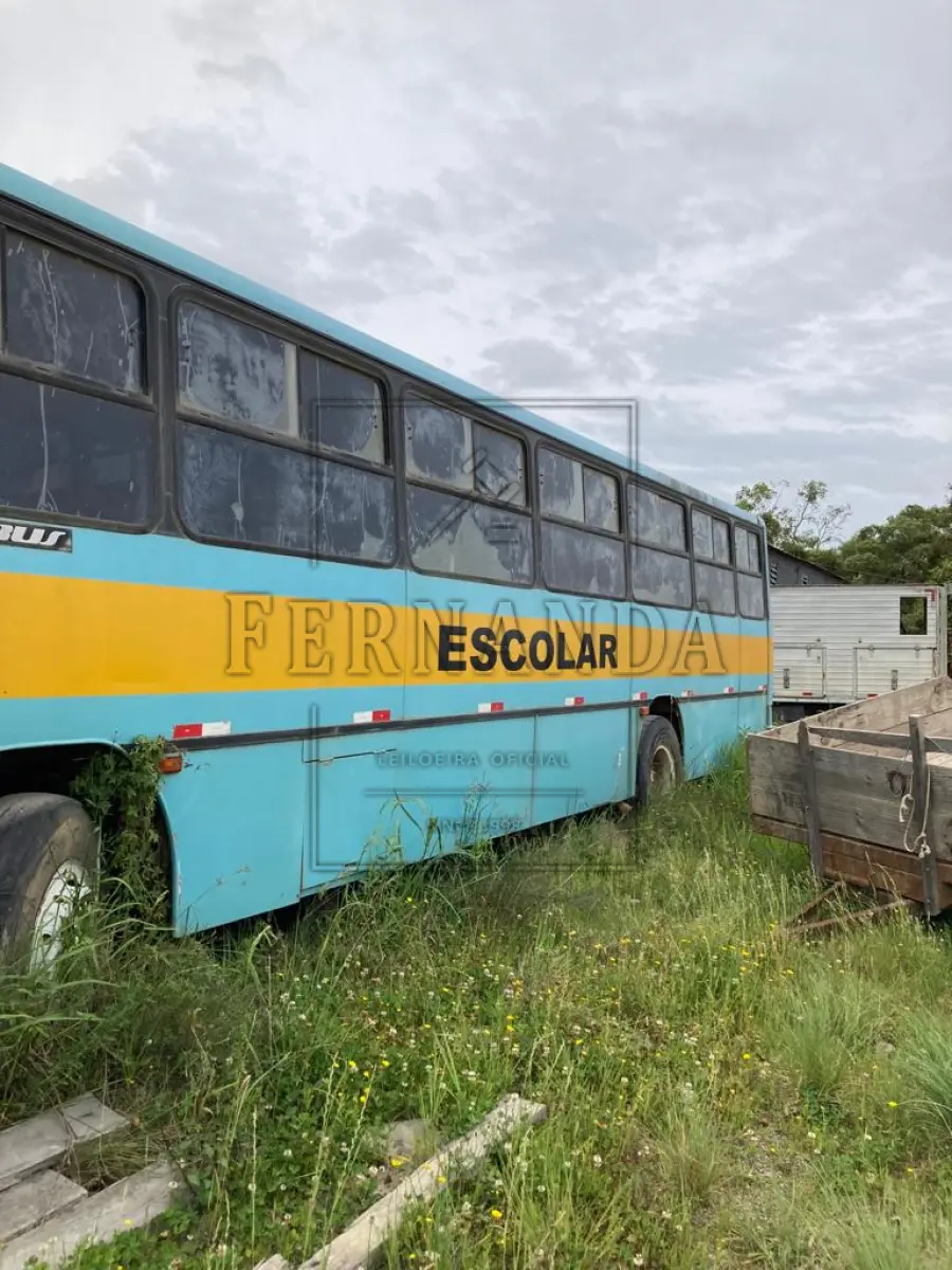 LOTE 011 - Ônibus, placas IEQ3407, Volkswagen VW/16 - 180 CD, 1996, Diesel, 184CV, 46 passageiros. Avaliado em R$5.300,00.