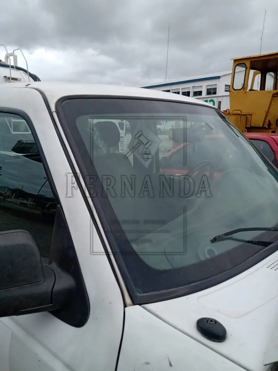 LOTE 008 - Veículo Ford Ranger XL, 13P, ano/modelo 2006/2006, placa INM4850. Avaliado em R$ 3.000,00.