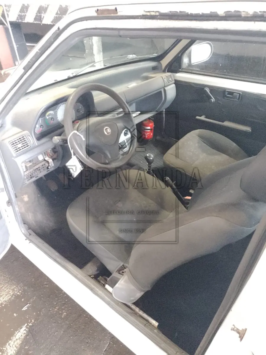 LOTE 003 - Fiat Uno Mille Economy 2013/2013, placa ITY6798. RENAVAM 505443627. Avaliado em R$ 7.812,90.