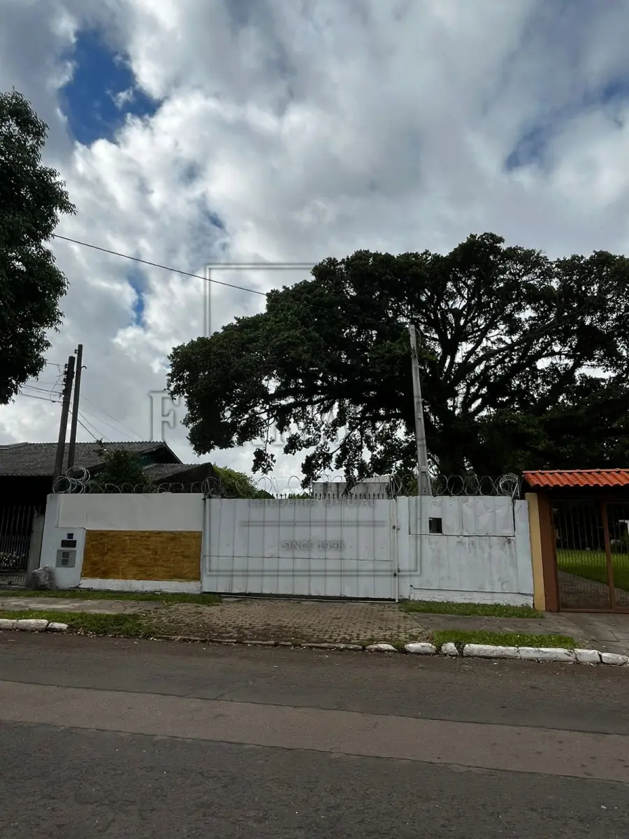 LOTE 001 - Um terreno situado na Rua Almirante Barroso, 369, Vila Fernandes, Canoas/RS, matrícula 46.107 do Registro de Imóveis de Canoas. Avaliado em R$385.000,00. 2°Leilão.
