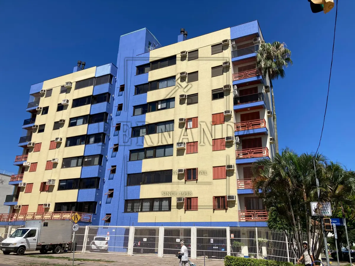 LOTE 001 - O apartamento n°201 do Edifício Pezzi, sito na Rua Marcílio Dias, n°531. Matrícula n° 32.500. Avaliado em R$ 650.000,00. 1°Leilão.