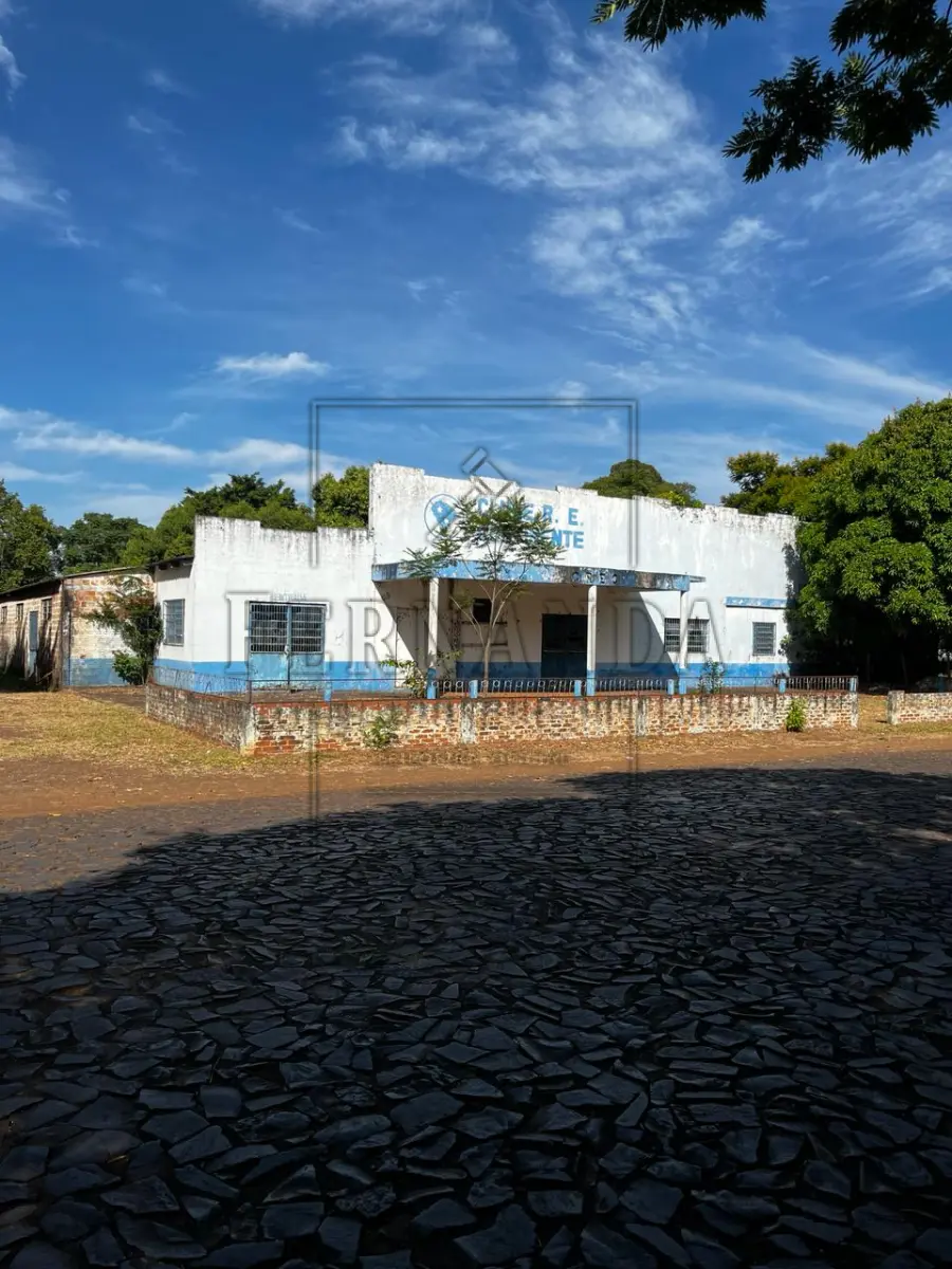 LOTE 023 - Imóvel Matrícula n° 4.496. OBS.: O IMÓVEL POSSUI ÁREA CONSTRUÍDA NÃO AVERBADA NO CARTÓRIO DE REGISTRO DE IMÓVEIS. Avaliado em R$ 980.000,00.