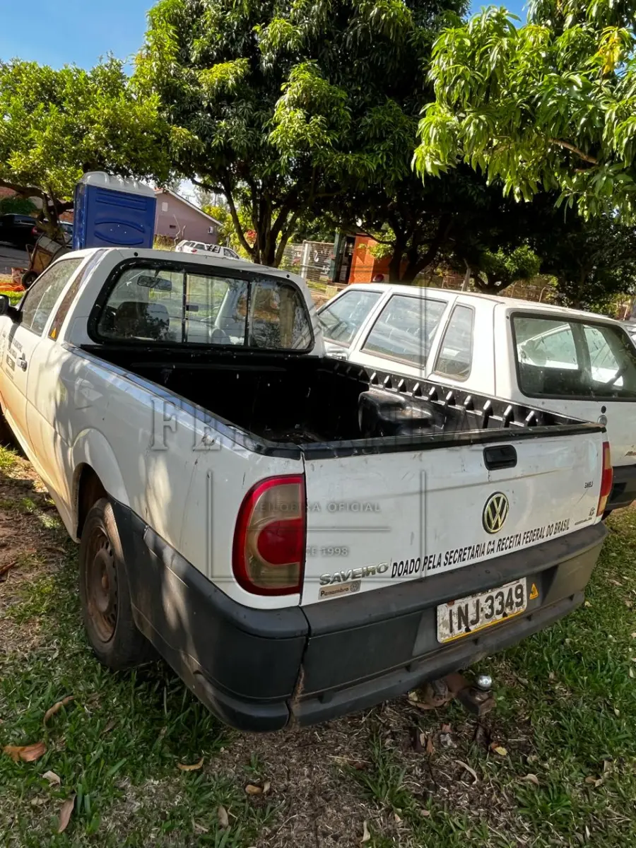 LOTE 022 - Automóvel VW/ Saveiro 1.6, ano/modelo 2006/2007, placas INJ3349. Avaliado em R$ 2.500,00.