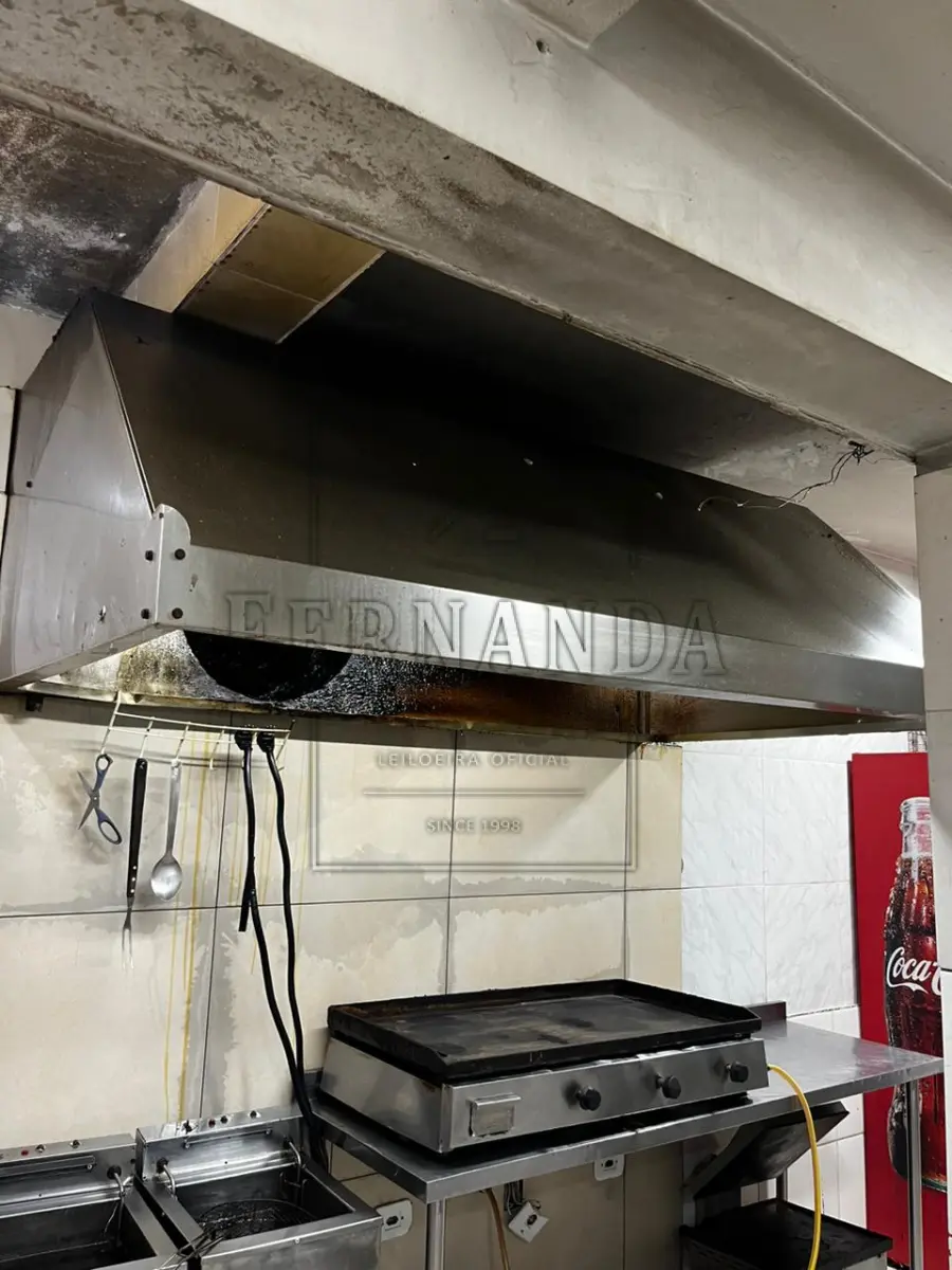 LOTE 014 - 01(uma) coifa inox, reavaliada em R$ 180,00