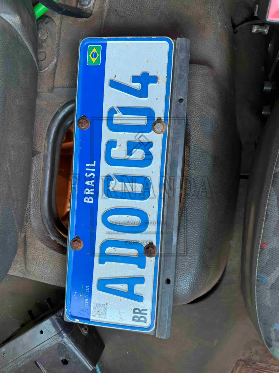 LOTE 001 - Veículo marca Ford, modelo Cargo 712, cor branca, ano 2008, modelo 2009,  placas ADO0G04