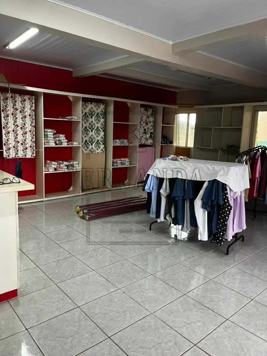 LOTE 001 - BARÃO/RS - Imóvel  está  situado  na  Rua Raimundo Hartmann, nº 373, Centro, Barão – RS. Matrícula n° 9116. Avaliado em R$ 850.000,00.
