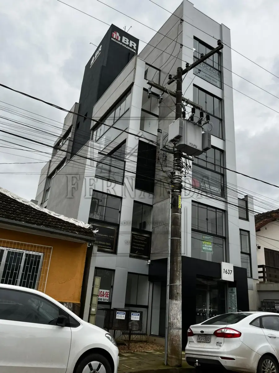 LOTE 001 - MONTENEGRO/RS - A SALA 301, situada na Rua São João, nº 1637, Montenegro/RS. Matrícula n°58.219. Avaliada em R$ 130.000,00.