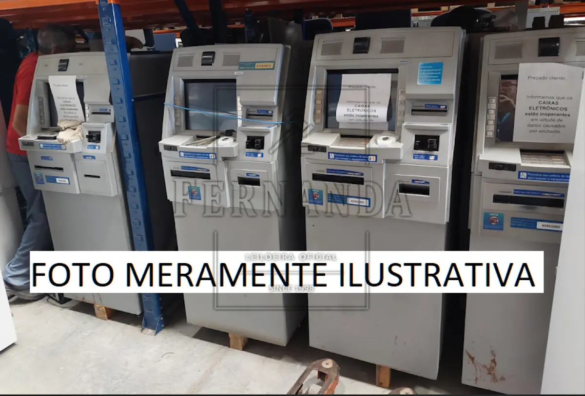 LOTE 008 - 12 ATM’s DIEBOLD - Todos os itens em estado de sucatas/carcaças - Vendido no estado em que se encontram