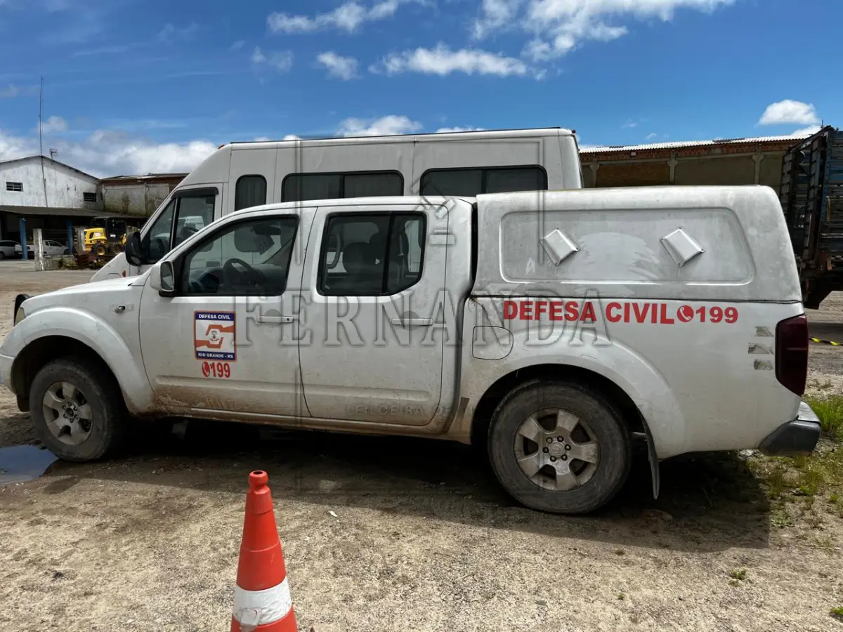 LOTE 010 - NISSAN FRONTIER, ANO/MODELO 2009/2009, PLACA IPW2905. AVALIADA EM R$ 18.000,00.