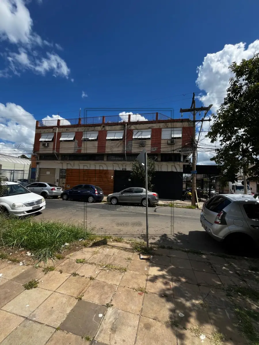 LOTE 005 - PORTO ALEGRE/RS - Apartamento n°201, localizado na Avenida França n°477, Bairro Navegantes, Porto Alegre/RS. Matrícula n° 20543. Avaliado em R$ 160.000,00. 2° Leilão.