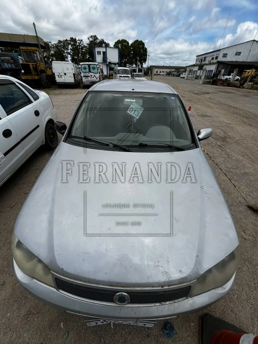 LOTE 013 - FIAT PALIO, ANO/MODELO 2004/2004, PLACA IMA8J51. AVALIADO EM R$ 2.600,00