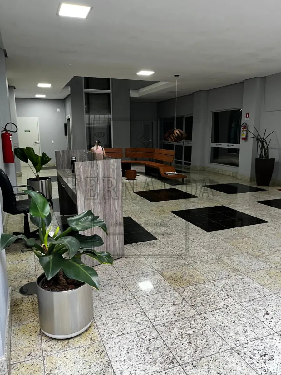 LOTE 003 - SANTO ÂNGELO/RS: Sala Comercial na Rua Três de Outubro, n° 256/202, Centro, Santo Ângelo/RS.  Matrícula n° 29.445. Avaliado em R$ 142.200,00.