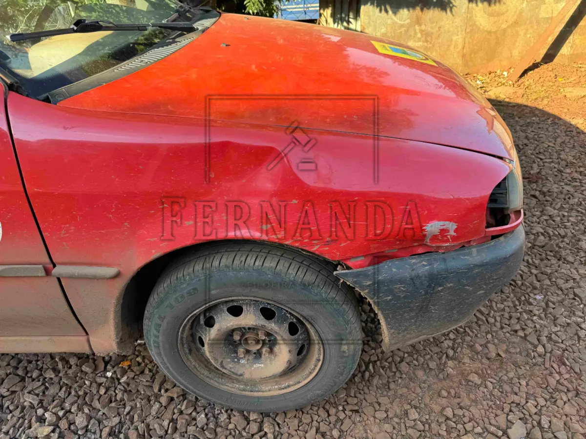 LOTE 004 - Veículo marca Volkswagem, modelo Gol Special 100, chassi 9BWCA05Y12T056058, cor vermelha, ano 2001, modelo 2002,, placas AJC-1225