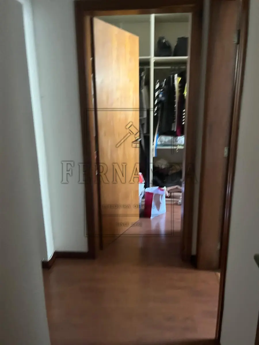 LOTE 002 - CANOAS/RS - Apartamento 1201 e 1301 (triplex), localizado na Rua General Salustiano n°452, Edifício Los Angeles, Canoas/RS. Área privativa de 412m². Matrícula n° 42.011 do Registro de Imóveis de Canoas. Avaliado em R$ 2.100.000,00. 1° Leilão.