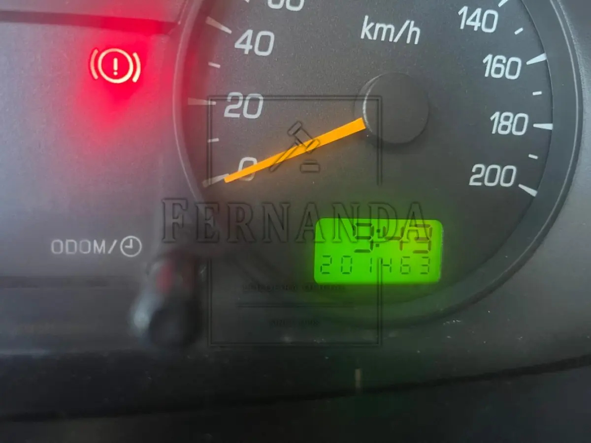 LOTE 001 - Veículo Ford Courier L 1.6 Flex, placa IUC1713. Avaliado em R$ 34.000,00.