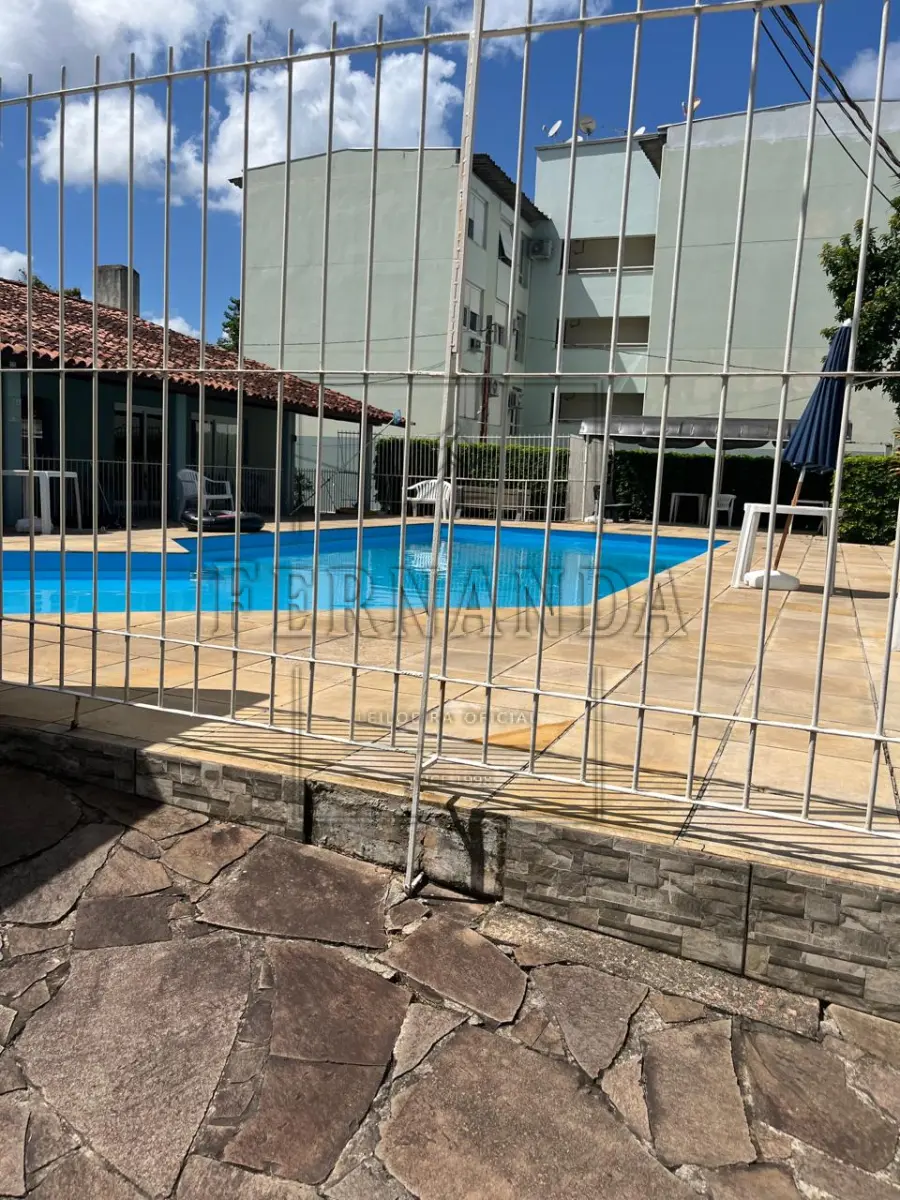 LOTE 001 - PORTO ALEGRE/RS - Apartamento n°404, Bloco Ilha das Pombas do Edifício Condomínio Edifício Residencial Ilhas do Sul,localizado na Rua Padre João Batista Reus n°3347, Bairro Camaquã, Porto Alegre. Matrícula n° 21099 do Registro de Imóveis da 3a Zona de Porto Alegre. Avaliado em R$ 270.000,00. 1° Leilão