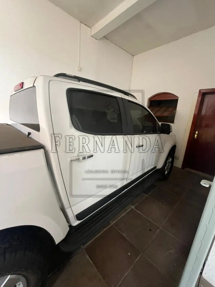 LOTE 002 - Caminhonete CHEVROLET/S10 LTZ DD2A, placas IVG1211, Fabricação/Modelo: 2014/2014. Avaliação R$ 102.000,00