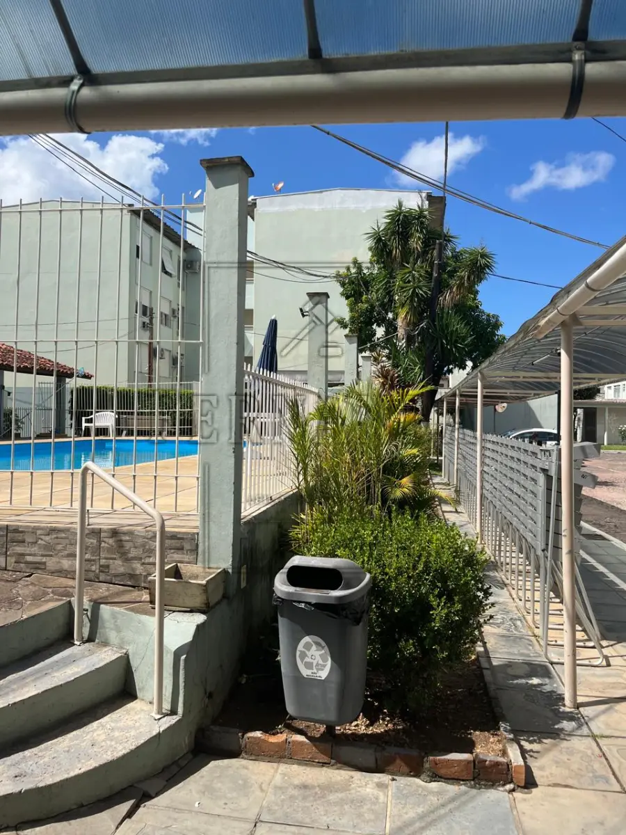 LOTE 001 - PORTO ALEGRE/RS - Apartamento n°404, Bloco Ilha das Pombas do Edifício Condomínio Edifício Residencial Ilhas do Sul,localizado na Rua Padre João Batista Reus n°3347, Bairro Camaquã, Porto Alegre. Matrícula n° 21099 do Registro de Imóveis da 3a Zona de Porto Alegre. Avaliado em R$ 270.000,00. 1° Leilão