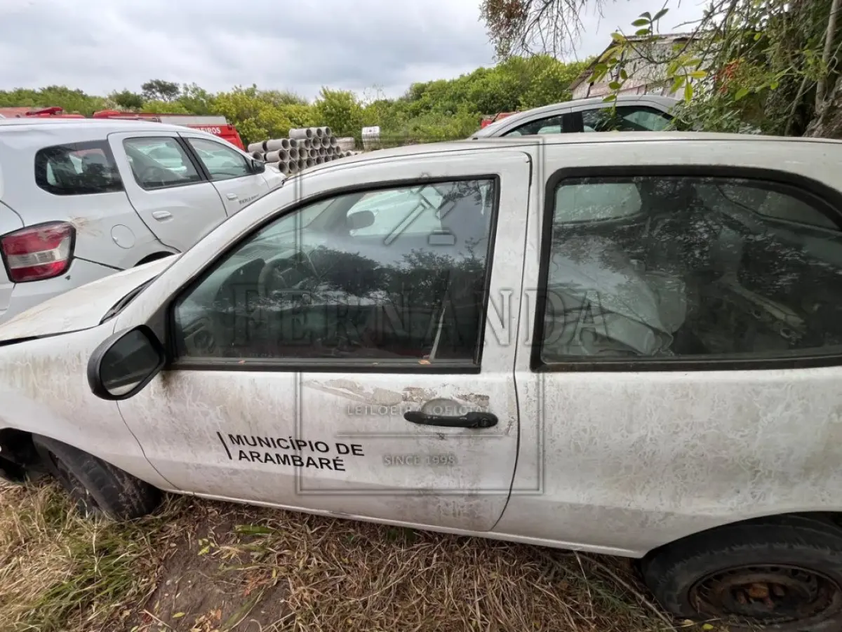 LOTE 010 - FIAT/PALIO FIRE, placa IWA6725, renavam 01024136970, ano/modelo 2014/2015  R$ 11.800,00