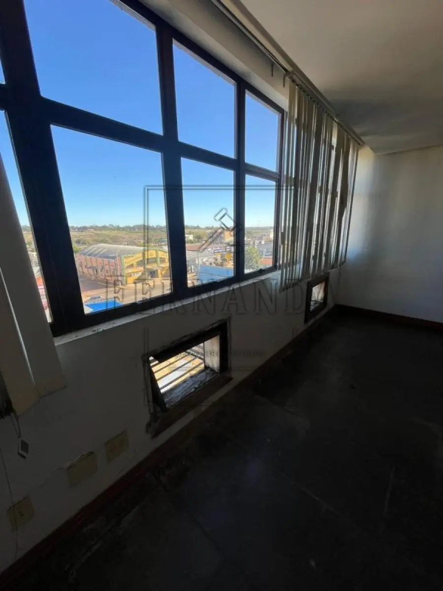LOTE 001 - Sala Comercial Rua Gen. Vasco Alves, nº 431/402 - Centro - Alegrete/RS Matrícula nº 18.313 R$ 156.750,00.
