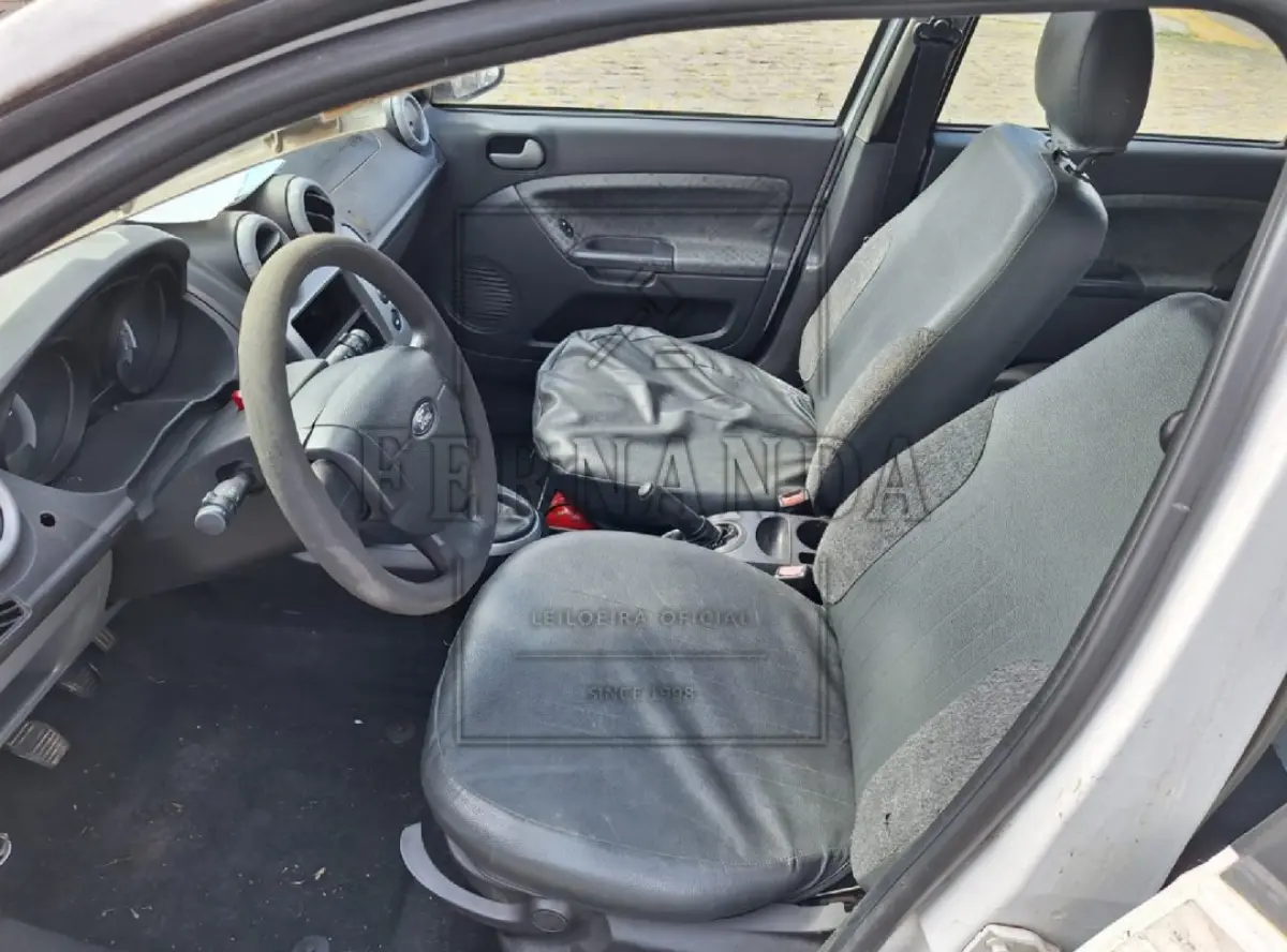 LOTE 009 - VEÍCULO FORD/FIESTA 1.6 FLEX, PLACA: IUF6462, ANO: 2013