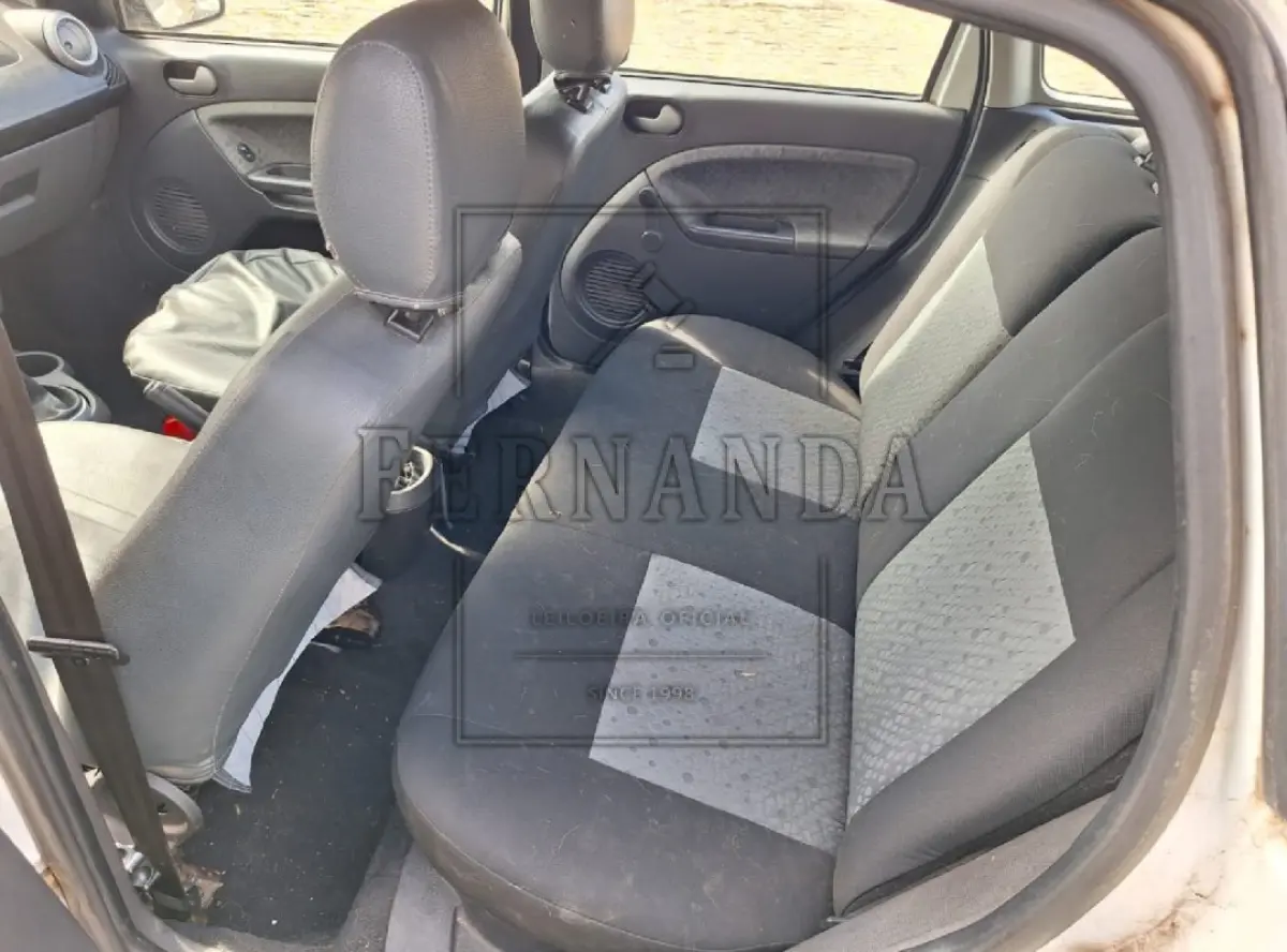 LOTE 009 - VEÍCULO FORD/FIESTA 1.6 FLEX, PLACA: IUF6462, ANO: 2013