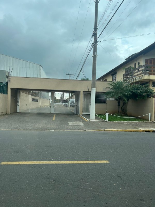 Foto de IMÓVEL MATRÍCULA 91.584, UM ESPAÇO DE ESTACIONAMENTO DESCOBERTO Nº 24, LOCALIZADO NA RUA PISTOIA, 83...
